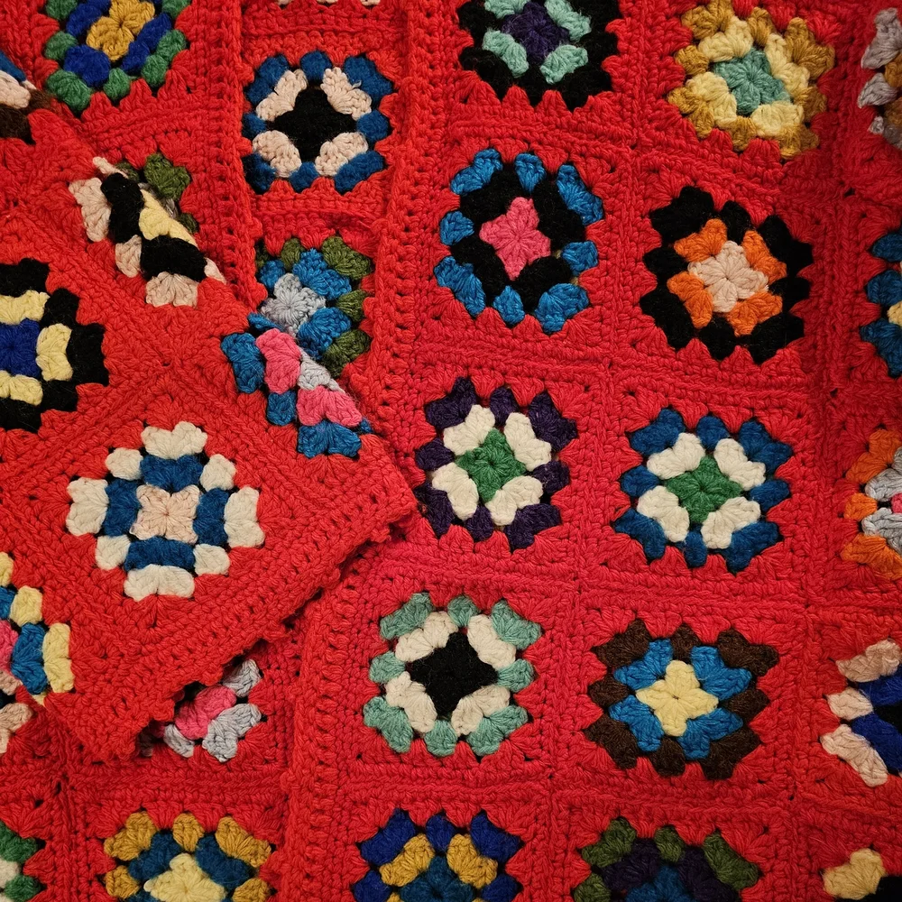 Handmade Crochet Cardigan Sweater XL Granny Square Vintage Red Multicolor - Picture 6 of 13
